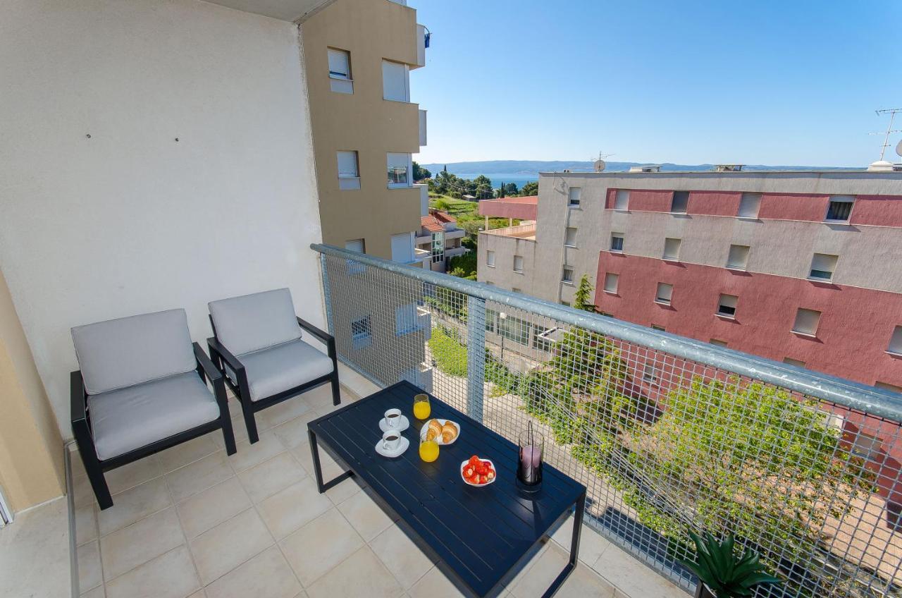 Spacious Apartment Smile With Terrace And Secure Garage สปลิท ภายนอก รูปภาพ